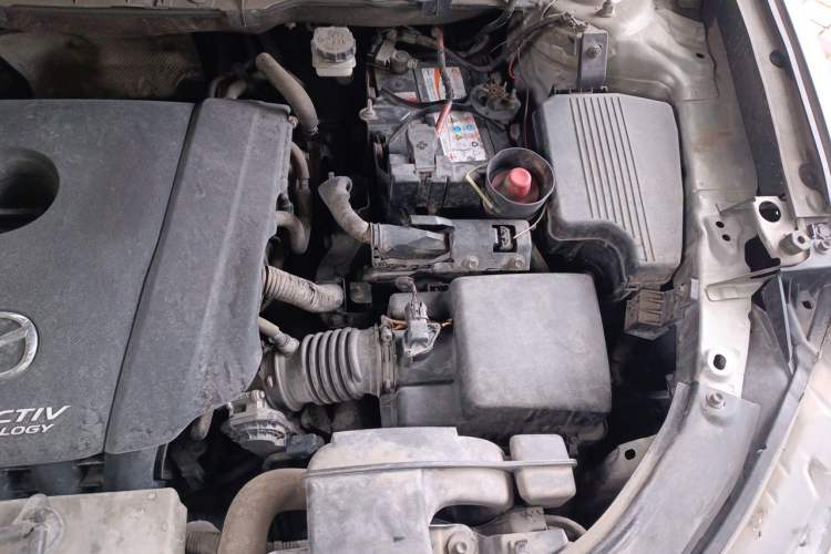 Used Mazda CX-5 2015 2.0L Automatic Two-Wheel Drive Urban Version Engine Bay Left