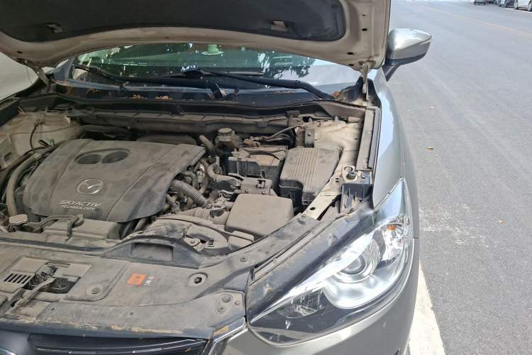 Used Mazda CX-5 2015 2.0L Automatic Two-Wheel Drive Urban Version Engine Bay Left