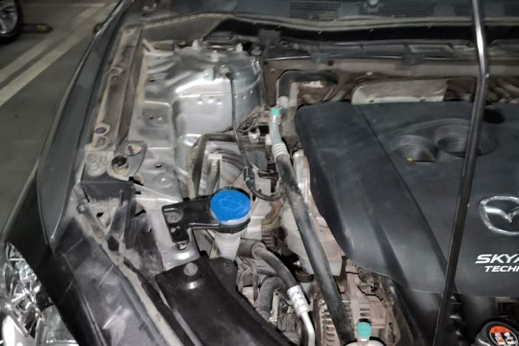 Used Mazda CX-5 2015 2.5L Automatic 4x4 Prestige Edition Engine Bay Right