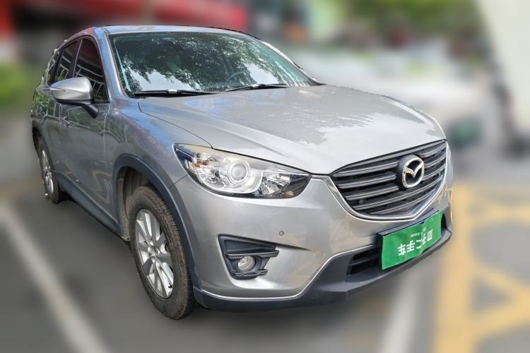 Used Mazda CX-5 2015 2.0L Automatic Two-Wheel Drive Urban Version Front Right 45 Deg