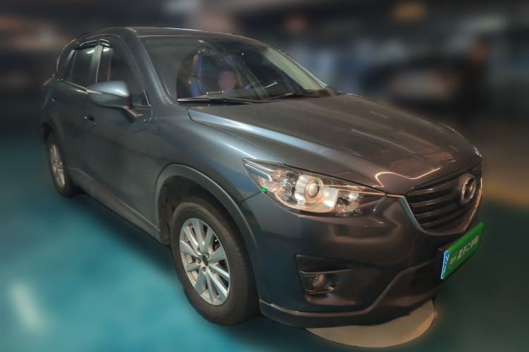 Used Mazda CX-5 2015 2.0L Automatic 2WD Comfort Edition Front Right 45 Deg