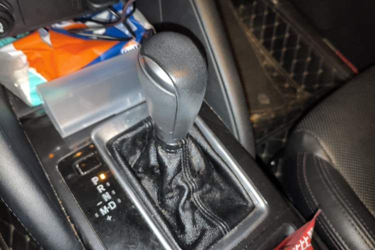 Used Mazda CX-5 2015 2.5L Automatic 4x4 Prestige Edition Gear Lever