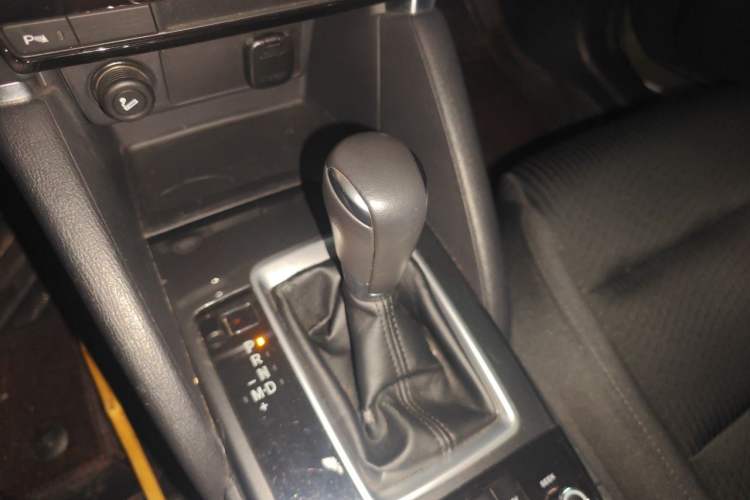 Used Mazda CX-5 2015 2.0L Automatic Two-Wheel Drive Urban Version Gear Lever