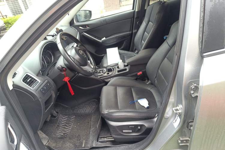 Used Mazda CX-5 2015 2.0L Automatic 4x4 Luxury Edition Left Front Seat