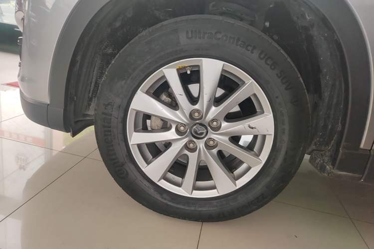 Used Mazda CX-5 2015 2.0L Automatic 4x4 Luxury Edition Left Front Wheel Hub