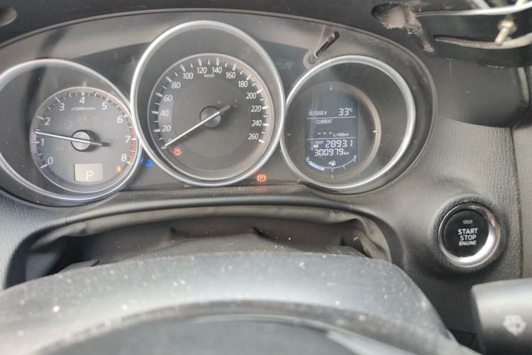 Used Mazda CX-5 2015 2.0L Automatic Two-Wheel Drive Urban Version Odometer Close Up