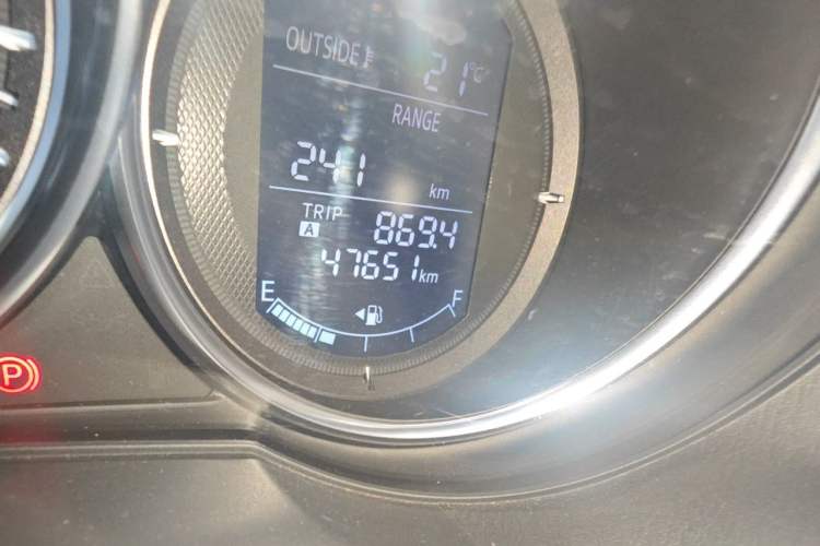 Used Mazda CX-5 2015 2.0L Automatic Two-Wheel Drive Urban Version Odometer Close Up