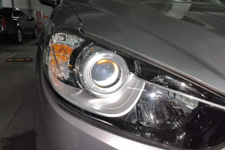 Used Mazda CX-5 2015 2.5L Automatic 4x4 Prestige Edition Right Front Headlight