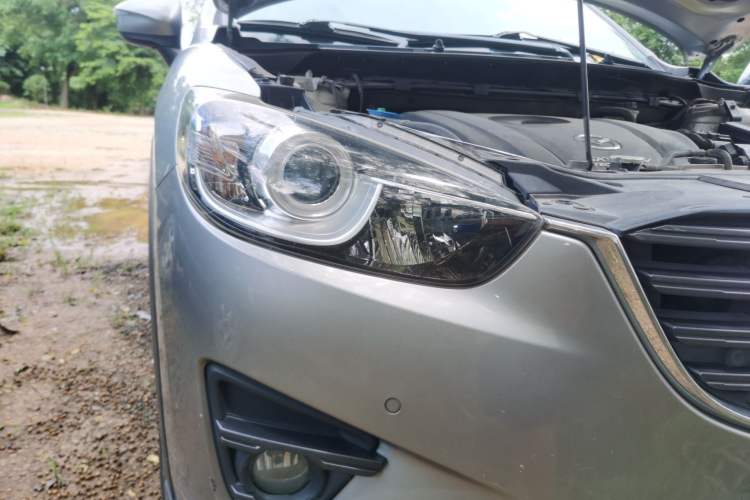 Used Mazda CX-5 2015 2.0L Automatic 4x4 Luxury Edition Right Front Headlight