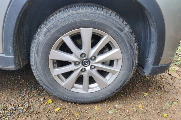 Used Mazda CX-5 2015 2.0L Automatic 4x4 Luxury Edition Right Front Wheel Hub