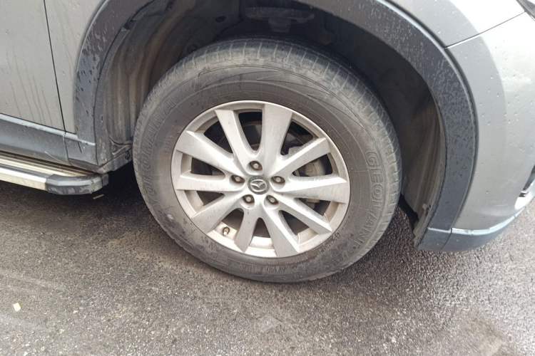 Used Mazda CX-5 2015 2.0L Automatic 4x4 Luxury Edition Right Front Wheel Hub