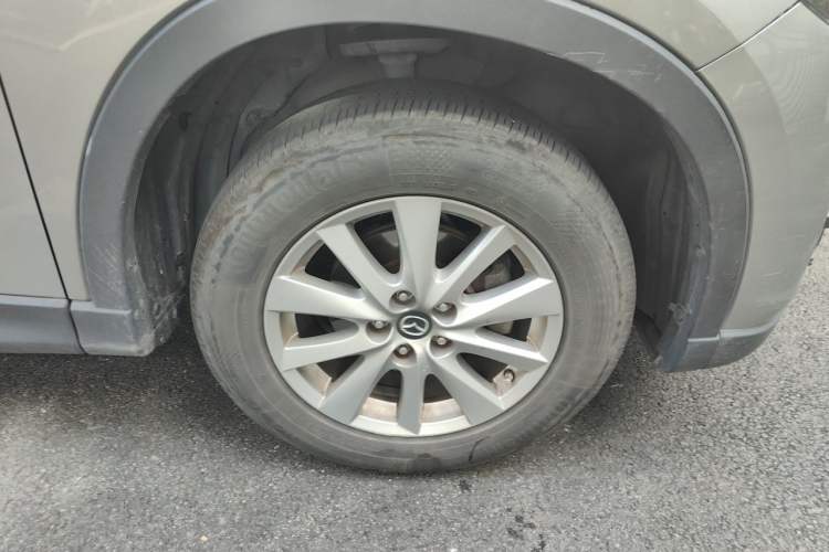Used Mazda CX-5 2015 2.0L Automatic Two-Wheel Drive Urban Version Right Front Wheel Hub