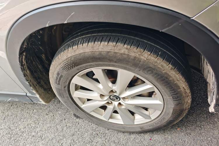 Used Mazda CX-5 2015 2.0L Automatic Two-Wheel Drive Urban Version Right Front Wheel Hub