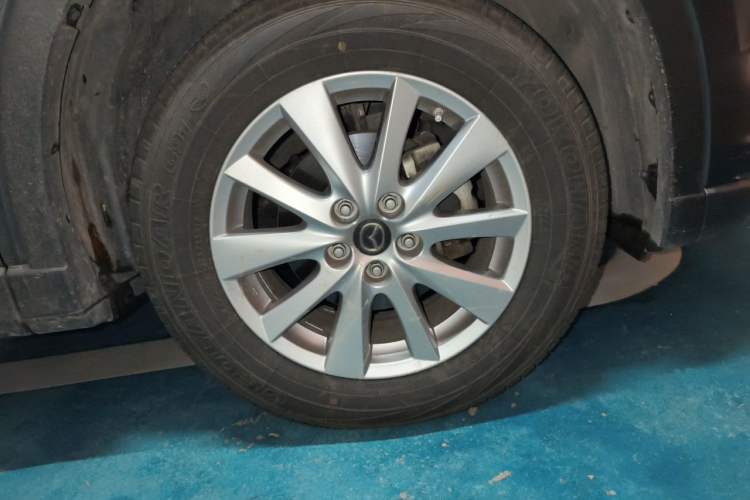 Used Mazda CX-5 2015 2.0L Automatic 2WD Comfort Edition Right Front Wheel Hub