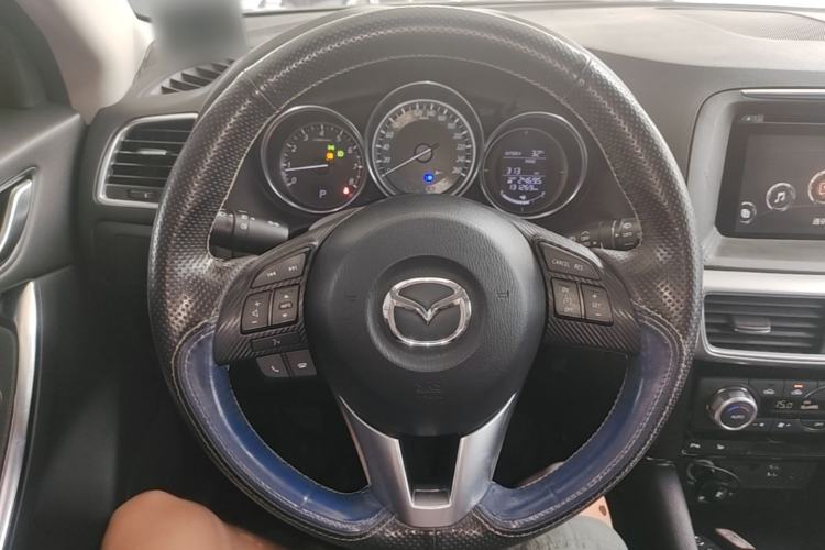 Used Mazda CX-5 2015 2.0L Automatic 4x4 Luxury Edition Steering Wheel