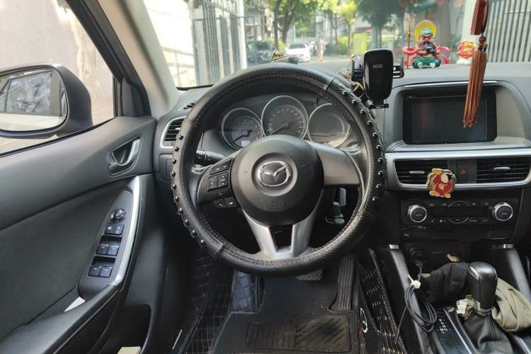 Used Mazda CX-5 2015 2.0L Automatic Two-Wheel Drive Urban Version Steering Wheel