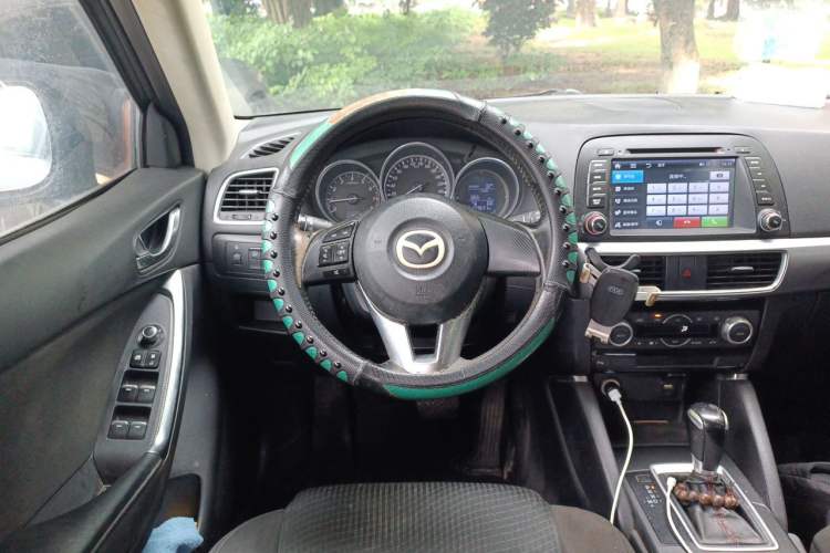Used Mazda CX-5 2015 2.0L Automatic Two-Wheel Drive Urban Version Steering Wheel