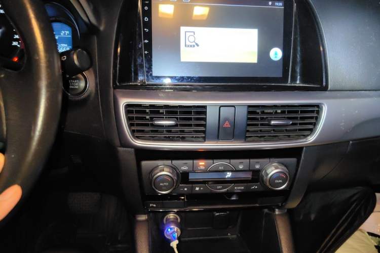 Used Mazda CX-5 2015 2.0L Automatic Two-Wheel Drive Urban Version Audio And AC Panel