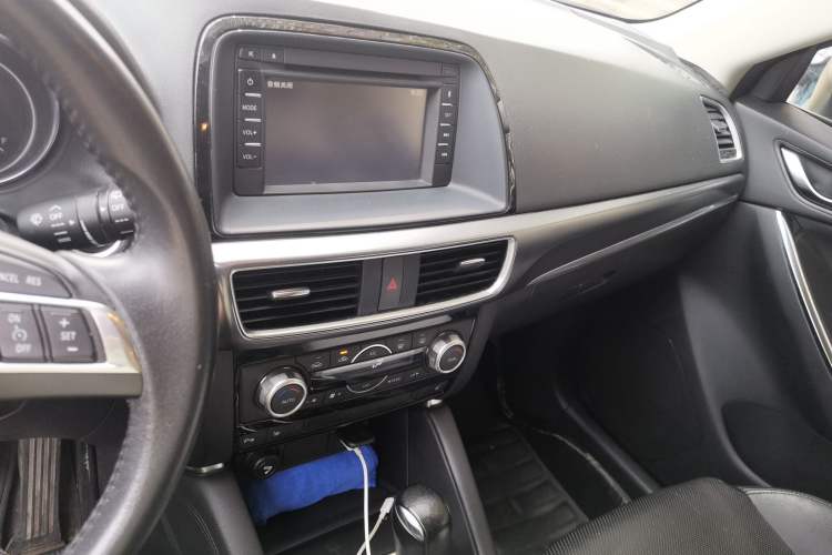 Used Mazda CX-5 2015 2.5L Automatic 4x4 Prestige Edition Audio And AC Panel
