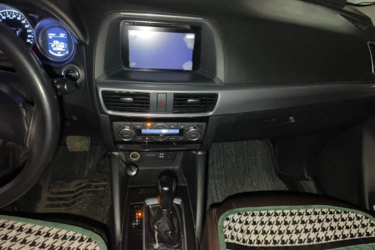 Used Mazda CX-5 2015 2.0L Automatic Two-Wheel Drive Urban Version Audio And AC Panel