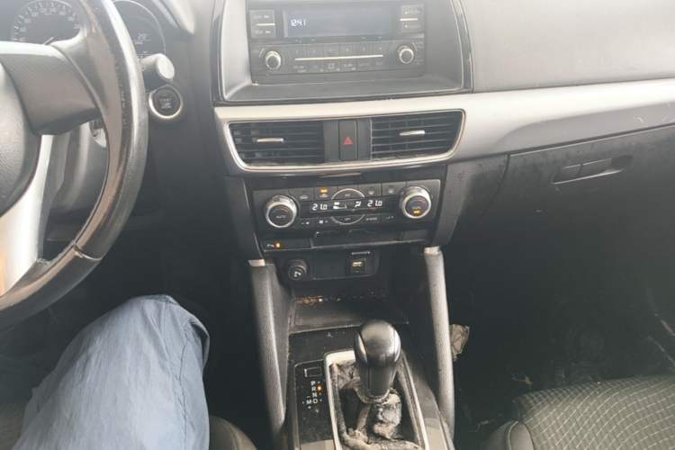 Used Mazda CX-5 2015 2.0L Automatic Two-Wheel Drive Urban Version Audio And AC Panel