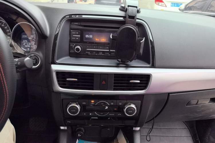 Used Mazda CX-5 2015 2.0L Automatic Two-Wheel Drive Urban Version Audio And AC Panel