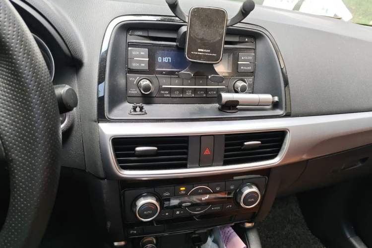 Used Mazda CX-5 2015 2.0L Automatic Two-Wheel Drive Urban Version Audio And AC Panel