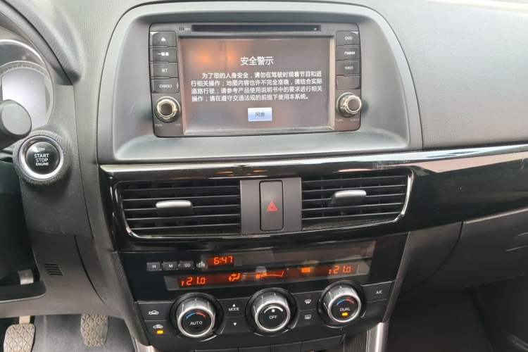Used Mazda CX-5 2015 2.0L Manual Two-Wheel Drive Comfort Version Audio And AC Panel