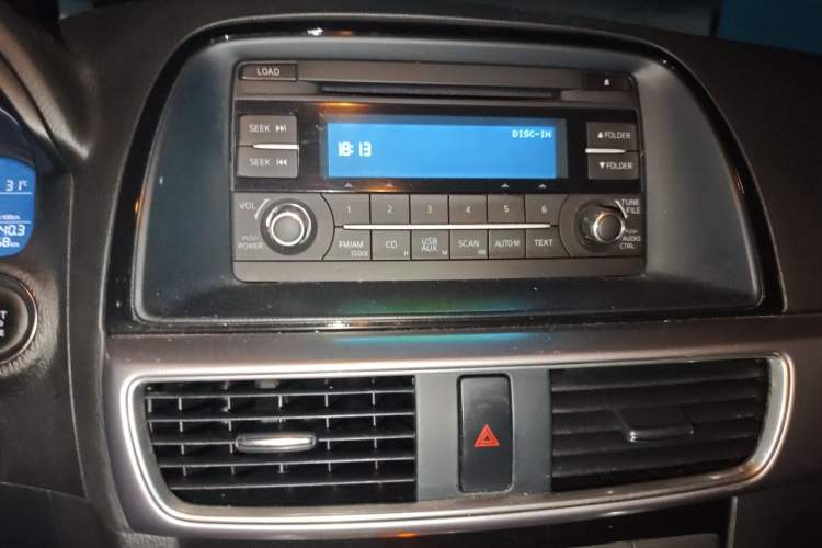 Used Mazda CX-5 2015 2.0L Automatic Two-Wheel Drive Urban Version Audio And AC Panel