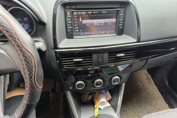 Used Mazda CX-5 2015 2.0L Manual Two-Wheel Drive Comfort Version Audio And AC Panel