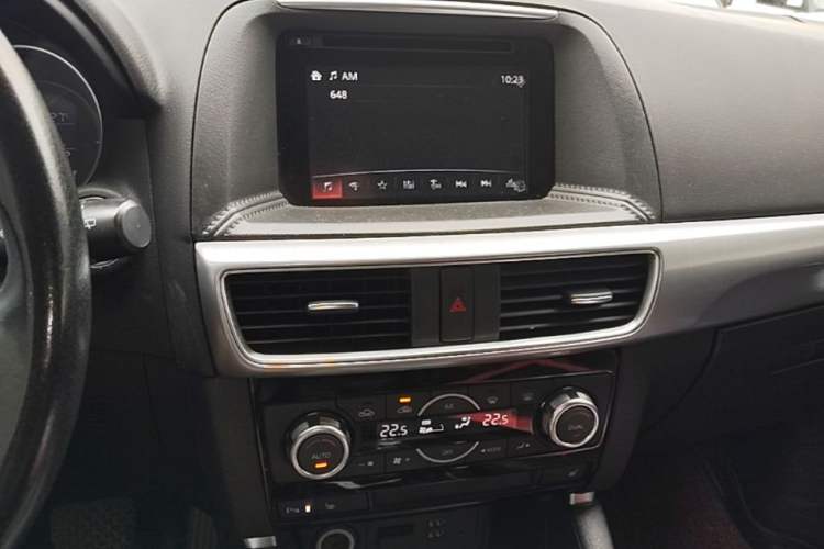 Used Mazda CX-5 2015 2.0L Automatic 4x4 Luxury Edition Audio And AC Panel