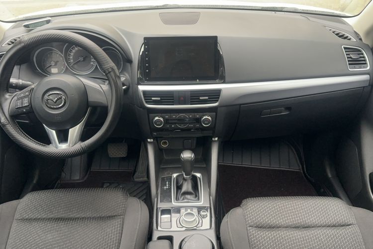Used Mazda CX-5 2015 2.0L Automatic Two-Wheel Drive Urban Version Center Console