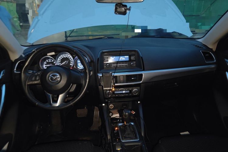 Used Mazda CX-5 2015 2.0L Automatic Two-Wheel Drive Urban Version Center Console