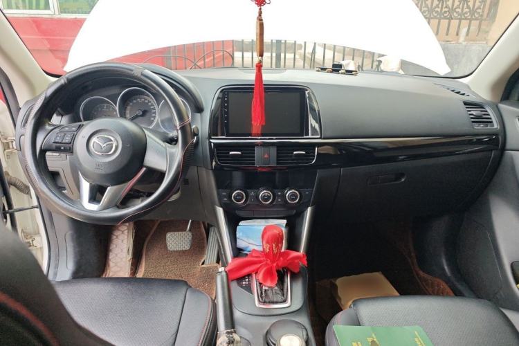 Used Mazda CX-5 2015 2.0L Automatic 2WD Comfort Edition Center Console