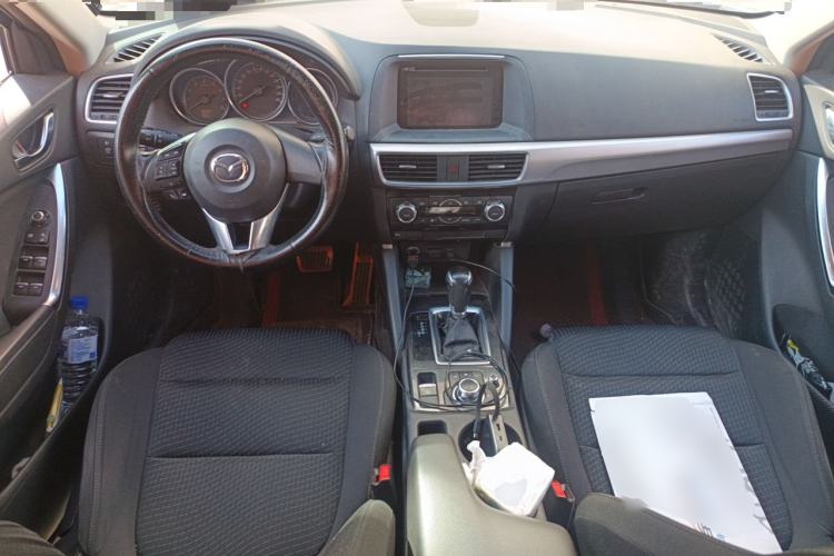 Used Mazda CX-5 2015 2.0L Automatic Two-Wheel Drive Urban Version Center Console