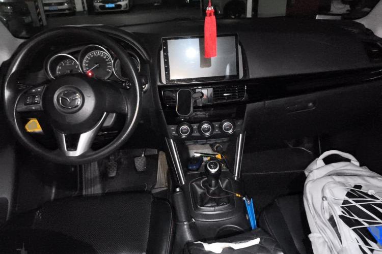 Used Mazda CX-5 2015 2.0L Manual Two-Wheel Drive Comfort Version Center Console