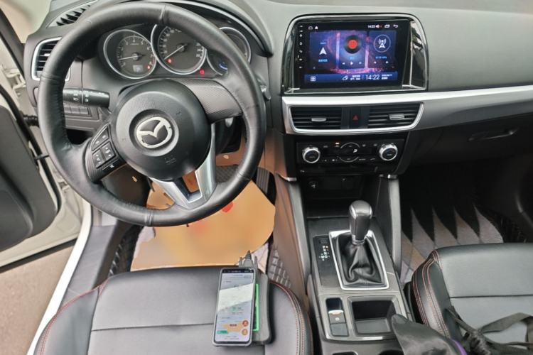 Used Mazda CX-5 2015 2.0L Automatic Two-Wheel Drive Urban Version Center Console