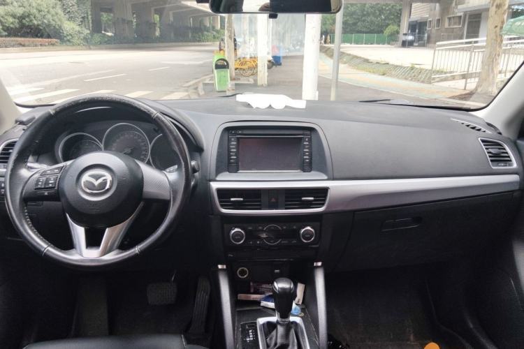 Used Mazda CX-5 2015 2.0L Automatic Two-Wheel Drive Urban Version Center Console