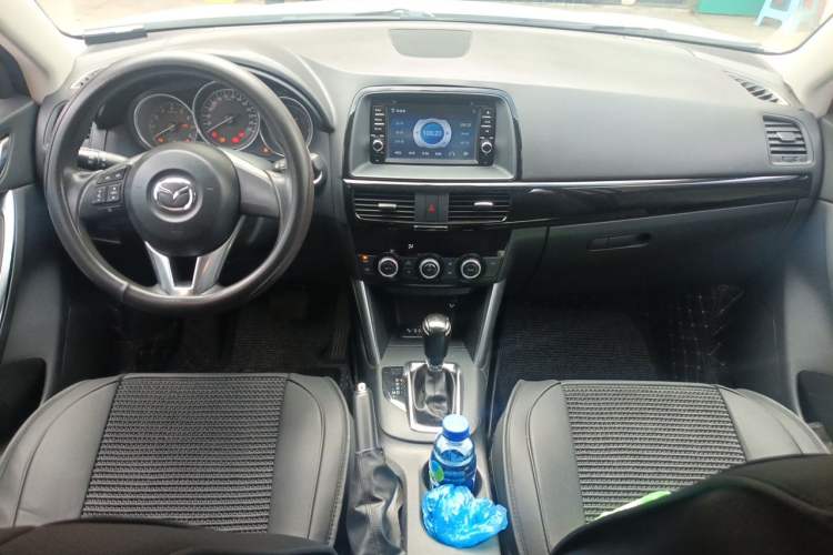Used Mazda CX-5 2015 2.0L Automatic 2WD Comfort Edition Center Console