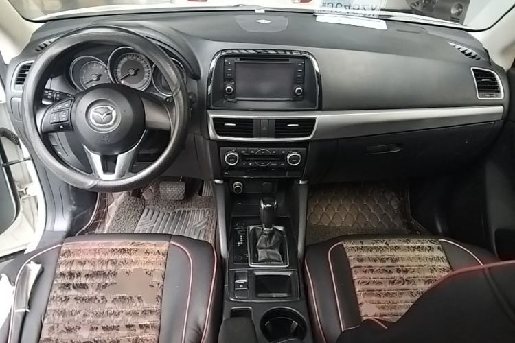Used Mazda CX-5 2015 2.0L Automatic Two-Wheel Drive Urban Version Center Console