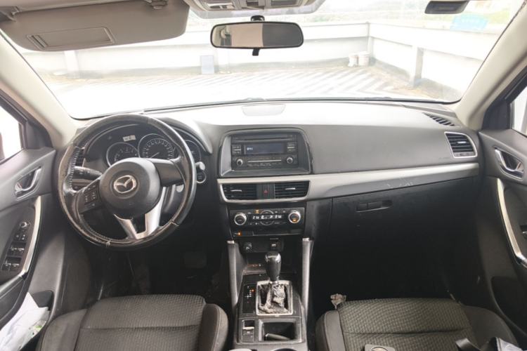 Used Mazda CX-5 2015 2.0L Automatic Two-Wheel Drive Urban Version Center Console