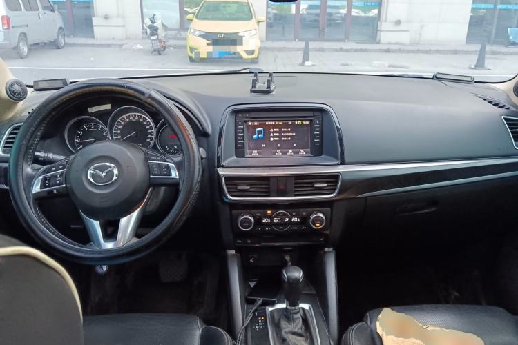 Used Mazda CX-5 2015 2.5L Automatic 4x4 Prestige Edition Center Console