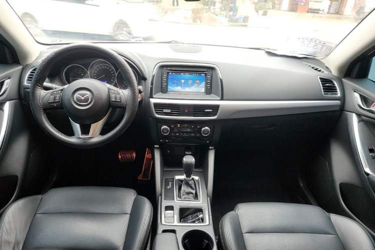 Used Mazda CX-5 2015 2.0L Automatic 4x4 Luxury Edition Center Console