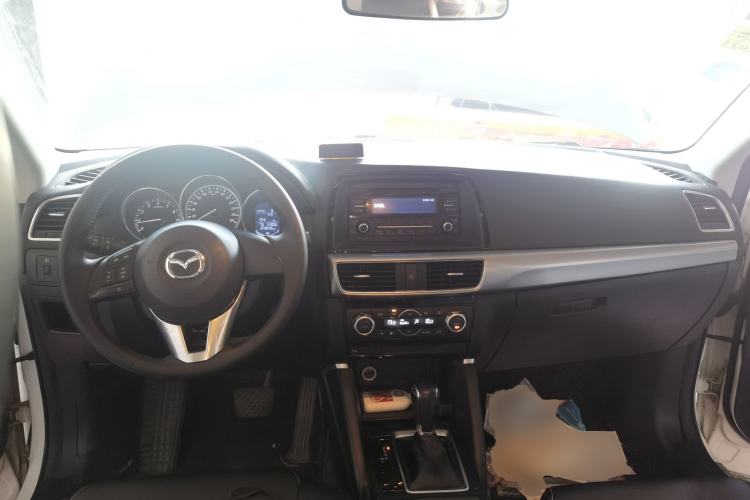 Used Mazda CX-5 2015 2.0L Automatic Two-Wheel Drive Urban Version Center Console