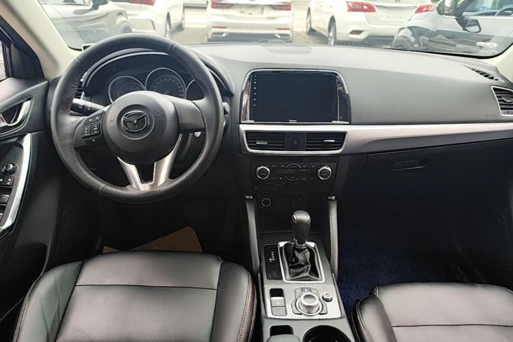 Used Mazda CX-5 2015 2.0L Automatic Two-Wheel Drive Urban Version Center Console