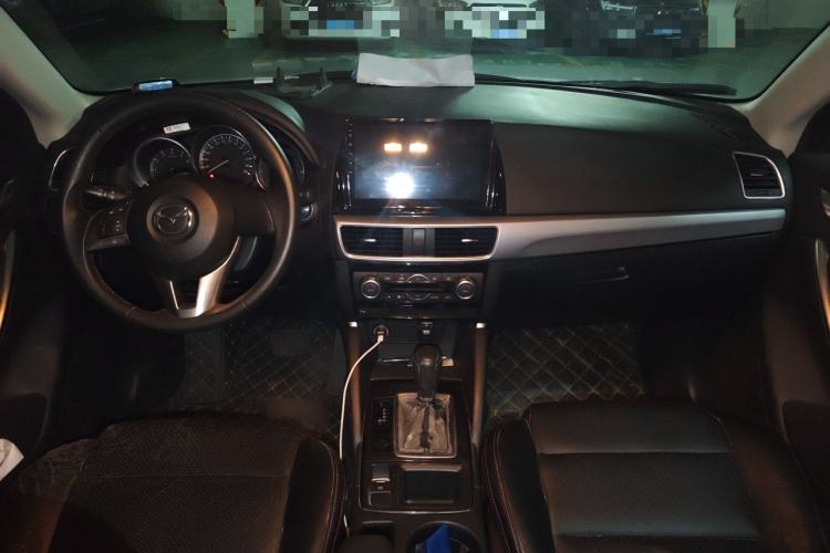 Used Mazda CX-5 2015 2.0L Automatic Two-Wheel Drive Urban Version Center Console