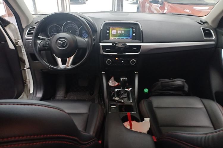 Used Mazda CX-5 2015 2.0L Automatic Two-Wheel Drive Urban Version Center Console