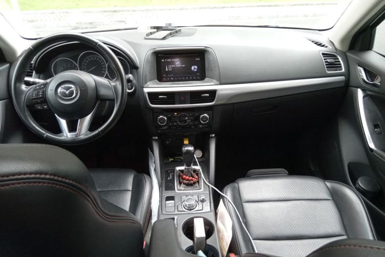 Used Mazda CX-5 2015 2.0L Automatic Two-Wheel Drive Urban Version Center Console