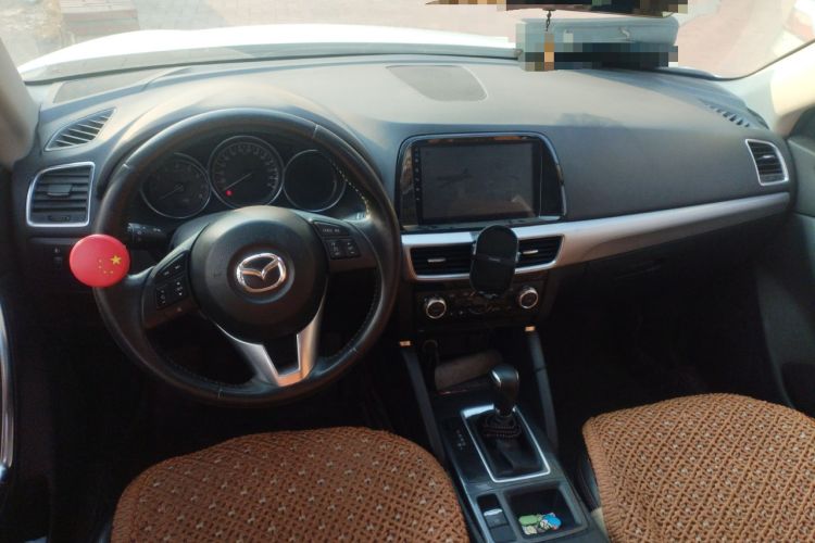 Used Mazda CX-5 2015 2.0L Automatic Two-Wheel Drive Urban Version Center Console