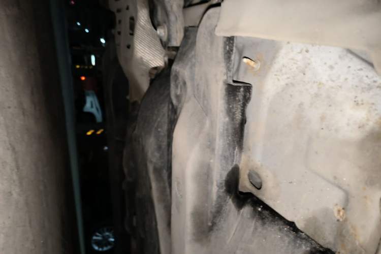 Used Mazda CX-5 2015 2.0L Automatic Two-Wheel Drive Urban Version Chassis Front Left